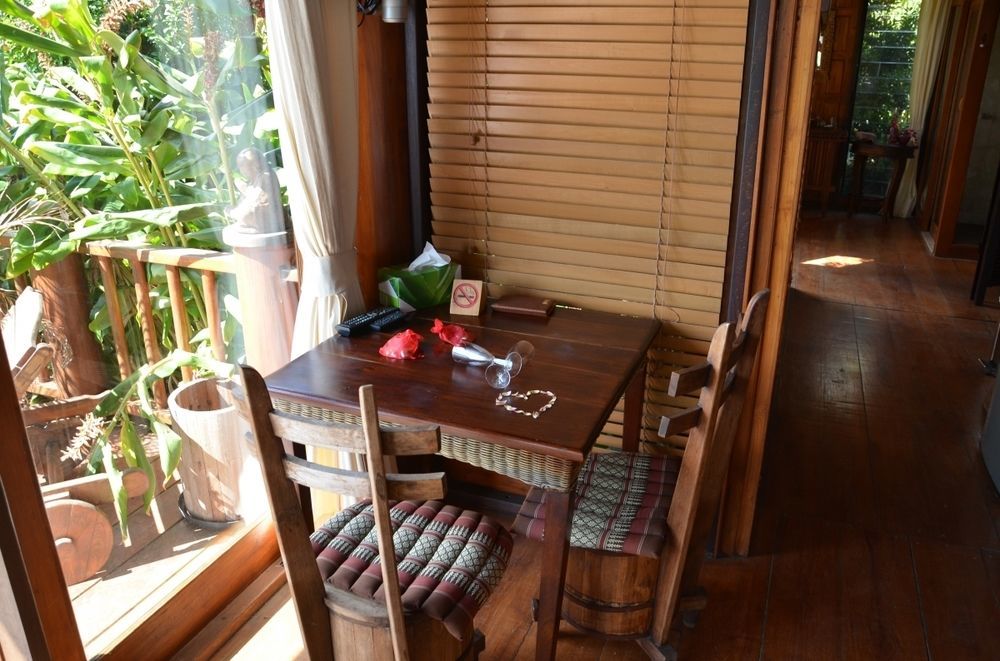 丝绸馆酒店 Mount Burrell 外观 照片
